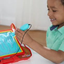 Hasbro Gaming Dokter Bibber Dierenarts -Speelgoed Winkel 1984618 eaf67926